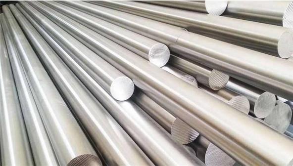 鎳基高溫合金在整個(gè)高溫合金領(lǐng)域占有重要地位，是作為航空發(fā)動(dòng)機(jī)的首選材料?