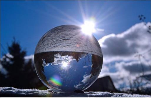 農(nóng)業(yè)農(nóng)村部等六部委聯(lián)合印發(fā)了《關于開展土地經(jīng)營權入股發(fā)展農(nóng)業(yè)產(chǎn)業(yè)化經(jīng)營試點的指導意見》