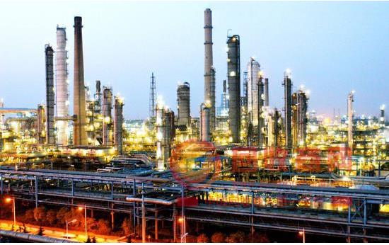 石油化工行業(yè)的發(fā)展趨勢，即一體化、平臺化、集聚化和高端化