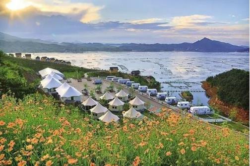 跟國外比我們的營地教育產(chǎn)業(yè)發(fā)展空間非常大